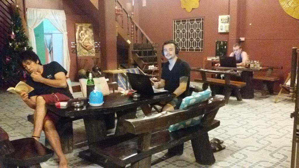 Sangjun Guesthouse Трат Экстерьер фото